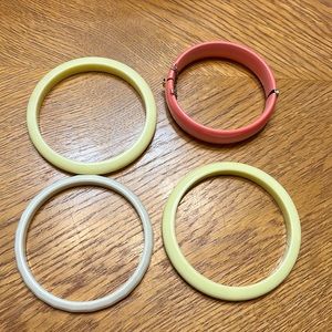 ✨ 3/$15 ✨ Lot of Vintage Bracelets
